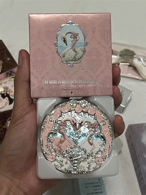 Flower Knows Swan Ballet Embossed Blush Beauty Personal Care Face