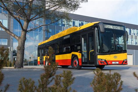 Solaris Takes The Lion S Share In Emt Madrid Tender For Cng Buses E