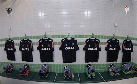 Terceira Camisa Preta Do Atl Tico Mg Dryworld Mantos Do Futebol