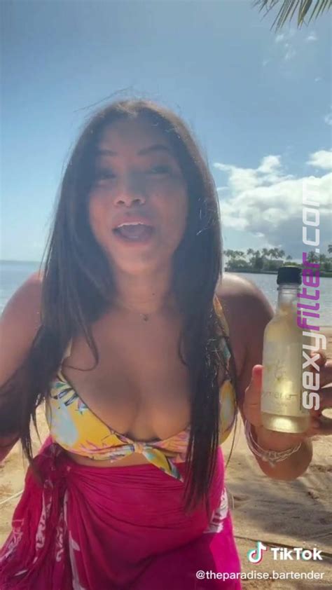 Erotic Ashley Hupp Shows Cleavage In Floral Bikini Top At The Beach Sexyfilter