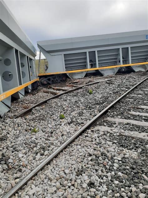 CRÓNICA FERROVIARIA Continuamos con los descarrilamientos de