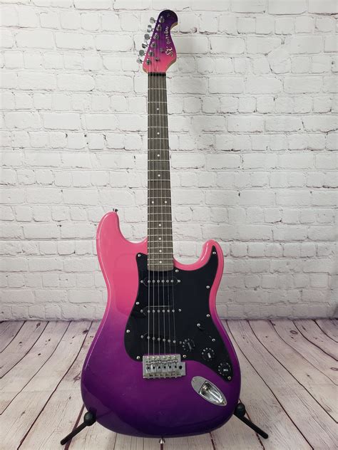 Sx Ge Rock N Rose Strat Style Pink Purple Fade Gypsy Hank S Guitar Shop