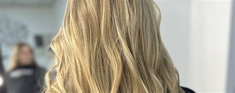 Парикмахер-Колорист | Доброго времени суток, меня зовут Моника и я ...