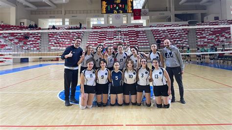 Voleybol Kupamiz Eski Ehir Anadolu Lisesi