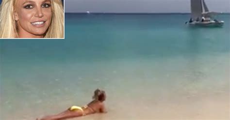 Britney Spears Relaxes In Yellow Bikini On Caribbean Beach During Vacation With Mom Lynne