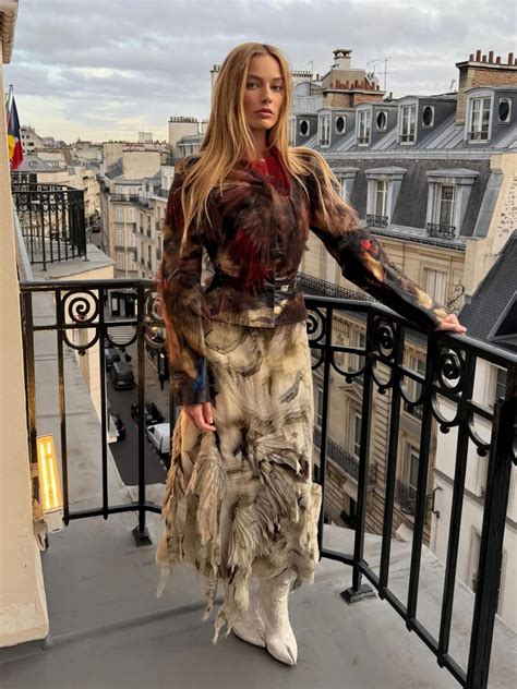 Margot Robbie in Margiela Ahead of Quotidien Appearance February 2026