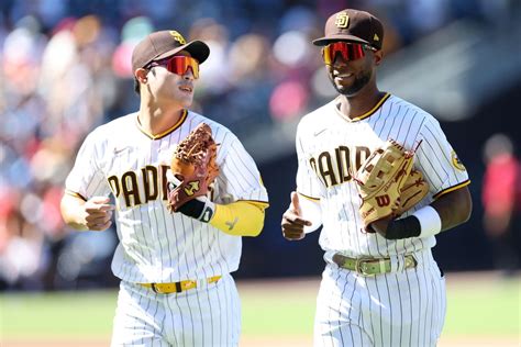 Talking Friars Ep 322 Could Jurickson Profar Return To The Padres Gaslamp Ball