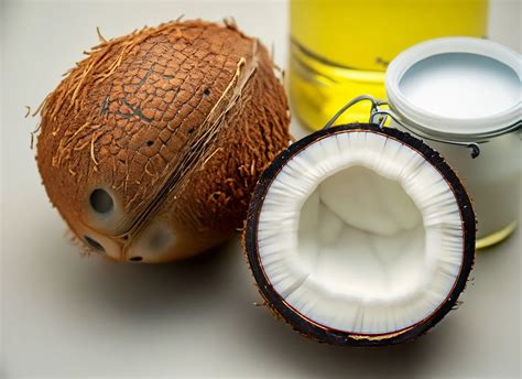 7 Proven Benefits Of Polyphenols In Coconut Oil A Natural Health Boost