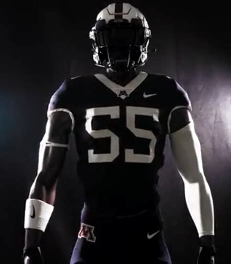 2022 College Football Uniform Preview — Uniswag