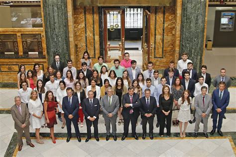 Reuno Entrega De Diplomas A Los 60 Estudiantes De La Universidad De