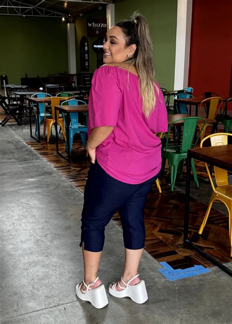 Blusa Plus Size Feminina Ciganinha em Viscose Rosa Estilo Próprio