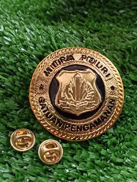 Pin Lencana Mitra Polri Security Gold Lazada Indonesia