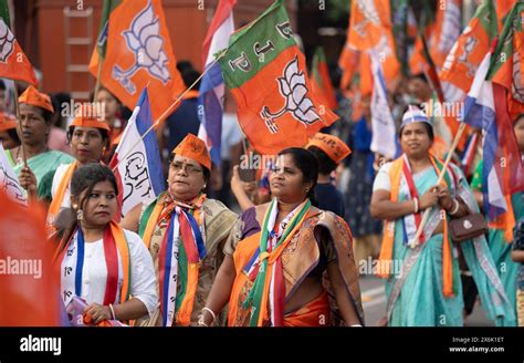 Bharatiya Janata Party Bjp Supporters Holding Bjp Flags Arrives To To