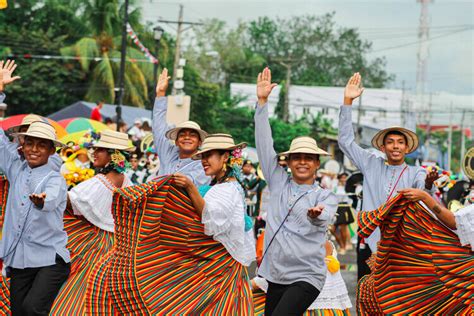 Banda del Colegio Federico Zúñiga Feliú se hace presente en el desfile