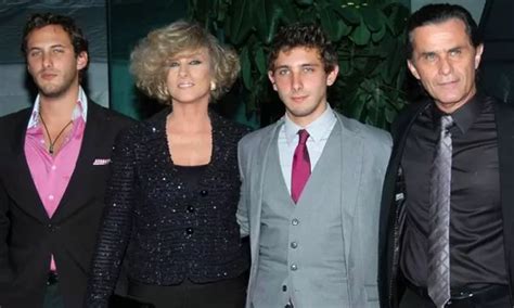 Christian Bach Sus Hijos Sebasti N Y Emiliano Logran Xito Y Emocionan