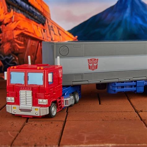 Plenty Of Stock Images Of Studio Series Optimus Prime Commander