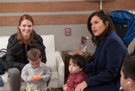 Watch Law & Order: SVU Season 16 Episode 19 Online - TV Fanatic