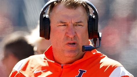 Bret Bielema Uses Amusing Analogy To Describe Illinois Defense S Hunger