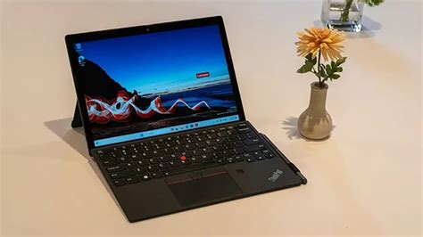 MWC 2024 Lenovo ThinkPad X12 Detachable Gen 2 ra mắt với thiết kế tháo