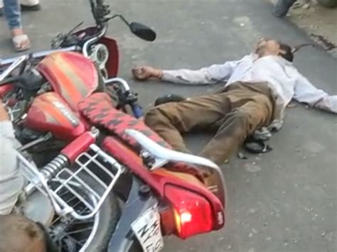 Two Bikes Collide Two Killed Three Injured Were Referred To Barwani