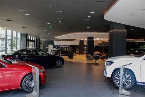 Mercedes Benz Vietnam Star Truong Chinh Showroom Officially Opens In Ho