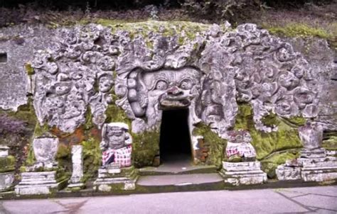 Naik Gajah Bersama Keluarga Di Taman Gajah Taro Sejarahbali