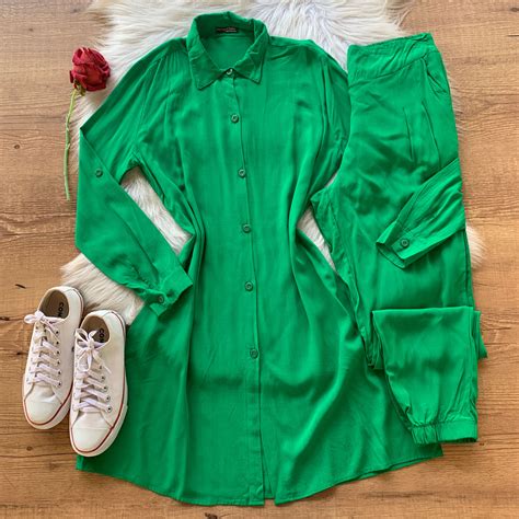 Conjunto Viscolinho Chamise e Calça Verde DONDOCA Dondoca Moda Feminina