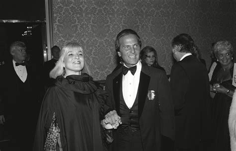 Pat Boone And Late Wife Shirleys Cutest Photos Through The Years