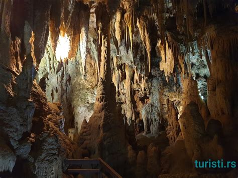 Resavska pećina - Turisti Srbije : Turisti Srbije