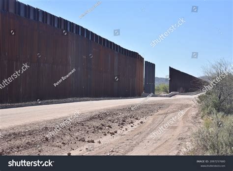 Border Wall Construction On Usa Mexico Stock Photo 2097257680 ...