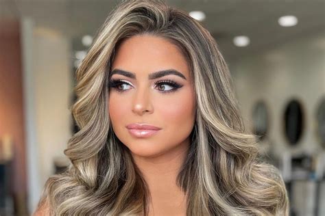 Long Island Medium Theresa Caputos Daughter Victoria Shares Glamorous