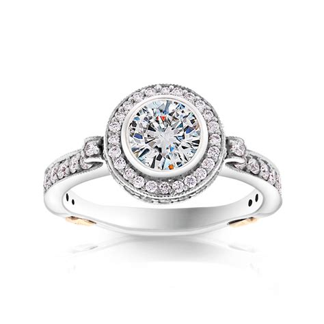 Chloe Halo Engagement Ring – Devotion Diamonds