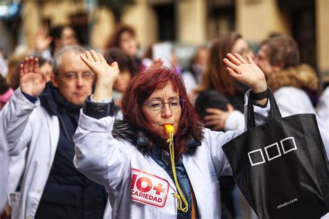 Los médicos en pie de guerra por las guardias hasta los 60