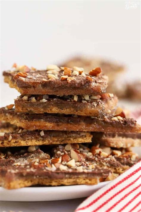 Easy Graham Cracker Toffee - Celebrating Sweets