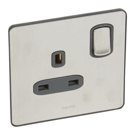 Sinergy Sleek 1 Gang Switched Double Pole Socket Outlet 13a Brushed