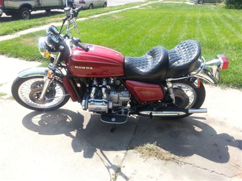 Naked 1976 Honda GL1000 Goldwing