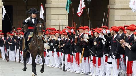 Alarde Tradicional Y Mixto De Irun El De Junio De