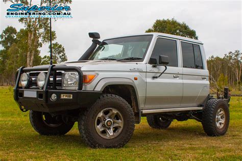 Toyota-Landcruiser-79-Series-Dual-Cab-Silver-72165-3 – Superior Customer Vehicles