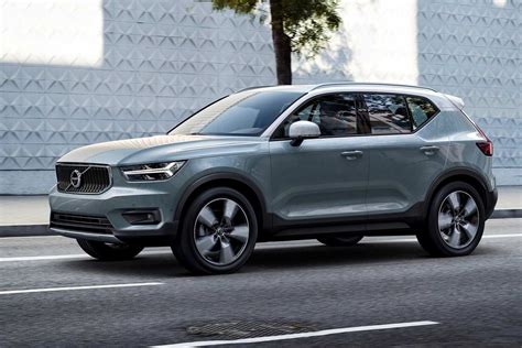 Volvo XC40 SUV introduced; Production begins in November - AUTOBICS