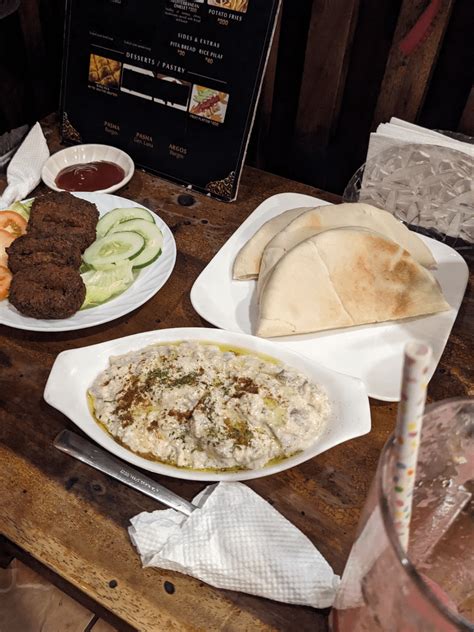 Moutabal Falafel Pita Pockets Rdinner