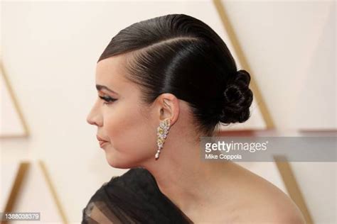 Side Part Hair Photos And Premium High Res Pictures Getty Images