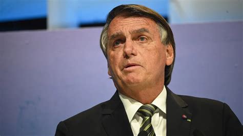 Bolsonaro demonstra preocupação futuro do Brasil nas mãos do PT