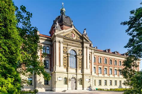Uniwersytet Trzeciego Wieku UEK w semestrze letnim 2020/2021 ...