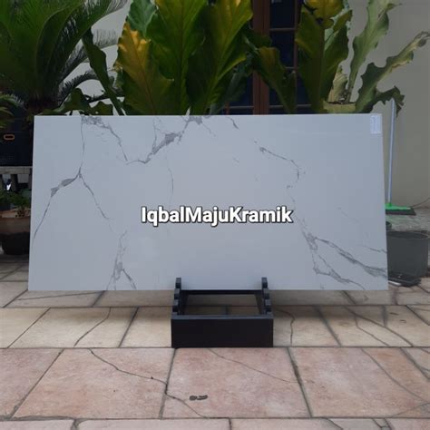 Jual Granite Lantai X Carrara Clasic Glazed Polish Savona