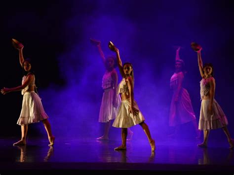 Dança do Sol Balé Folclórico do Amazonas realiza turnê pela Amazônia