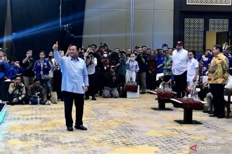 Prabowo Subianto Meminta Para Kader Partai Koalisi Sabar Soal Bakal