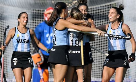 Con Costa Biondi Y Dichiara Como Titulares Las Leonas Le Ganaron A