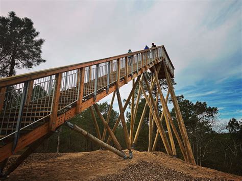 Le Pey De La Blet L Escalier Dans Le Ciel La Barre De Monts