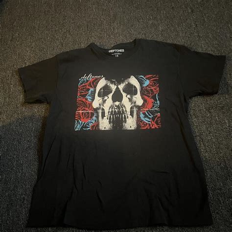 Deftones Tee Depop