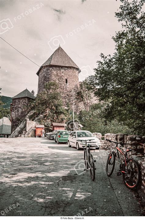 Tvr Ava Vranduk Preuzmite Fotografiju Foto Baza